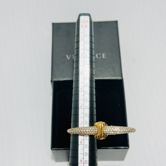Versace Galaxy Medusa Crystal Engraved Cuff Double Ring Gold Tone Sz L NWT $525 - Picture 10 of 11